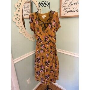 Everly Size Small Wrap Dress Mustard Yellow Floral Boho‎ Women's